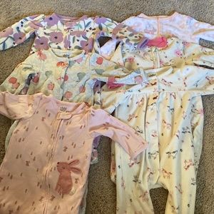 6 months baby pijamas good conditions